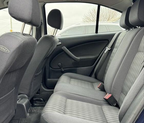 Синий Шкода Октавия, объемом двигателя 1.6 л и пробегом 151 тыс. км за 6900 $, фото 13 на Automoto.ua