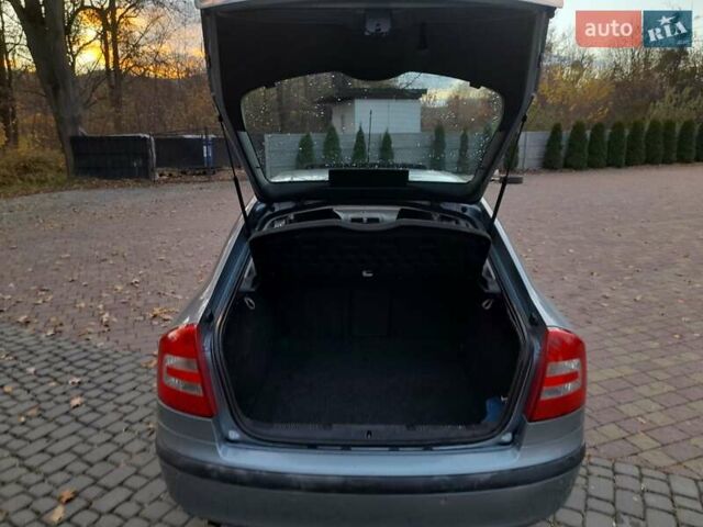 Синий Шкода Октавия, объемом двигателя 1.6 л и пробегом 211 тыс. км за 5400 $, фото 13 на Automoto.ua