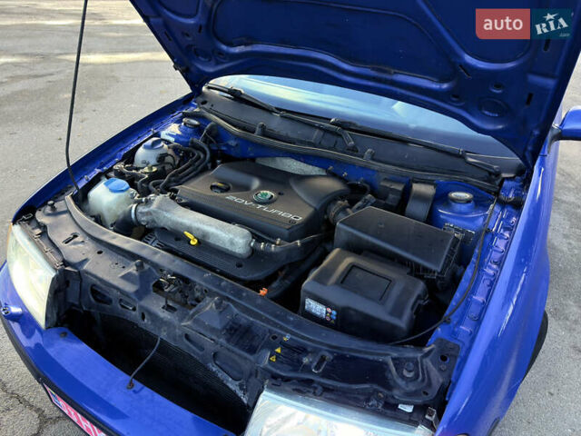 Синий Шкода Октавия, объемом двигателя 1.8 л и пробегом 265 тыс. км за 5600 $, фото 16 на Automoto.ua