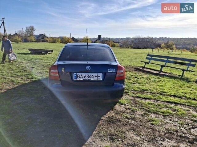 Синій Шкода Октавія, об'ємом двигуна 1.6 л та пробігом 350 тис. км за 5800 $, фото 2 на Automoto.ua