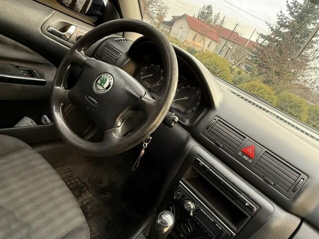 Синій Шкода Октавія, об'ємом двигуна 1.4 л та пробігом 231 тис. км за 3299 $, фото 9 на Automoto.ua