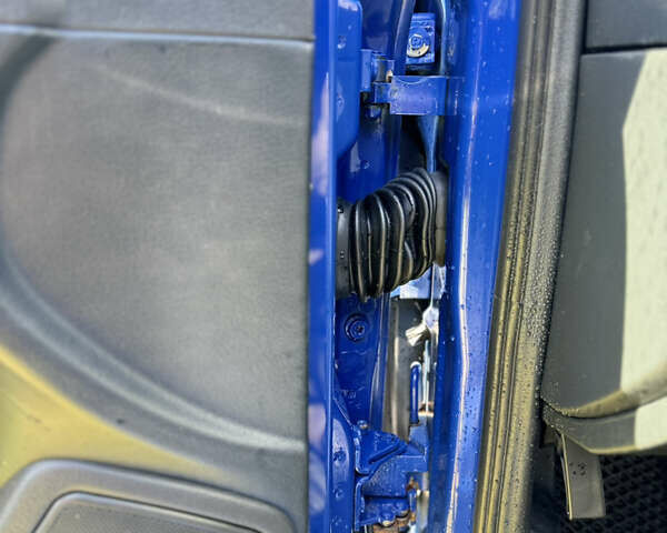 Шкода Октавія 2004 у Львові на Automoto.ua Синій Шкода Октавія, об'ємом двигуна 1.9 л та пробігом 306 тис. км за 3900 $, фото 10 на Automoto.ua