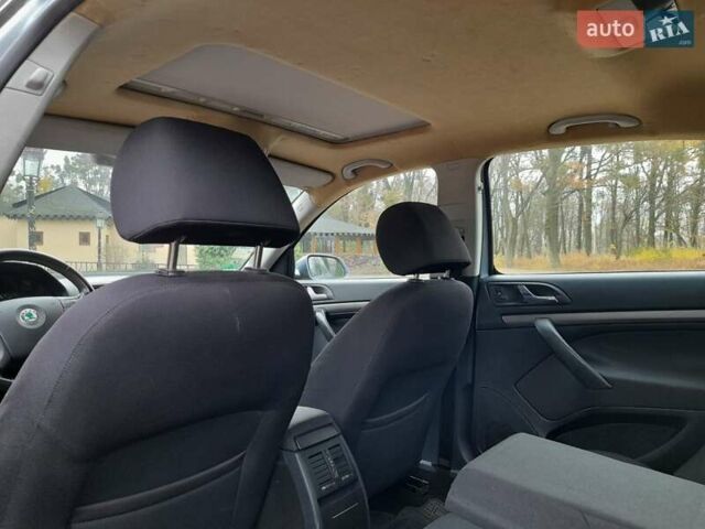 Синий Шкода Октавия, объемом двигателя 1.6 л и пробегом 211 тыс. км за 5400 $, фото 31 на Automoto.ua