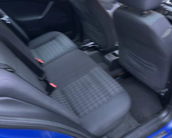 Синий Шкода Октавия, объемом двигателя 1.6 л и пробегом 141 тыс. км за 5000 $, фото 23 на Automoto.ua