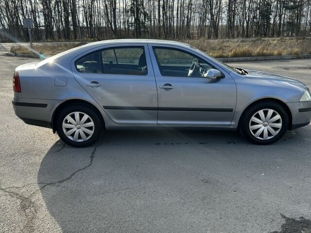 Синій Шкода Октавія, об'ємом двигуна 1.9 л та пробігом 245 тис. км за 3200 $, фото 3 на Automoto.ua