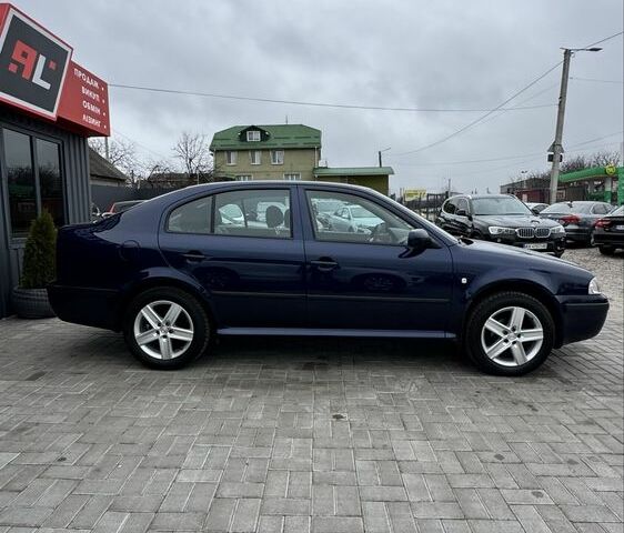 Синий Шкода Октавия, объемом двигателя 1.6 л и пробегом 151 тыс. км за 6900 $, фото 2 на Automoto.ua