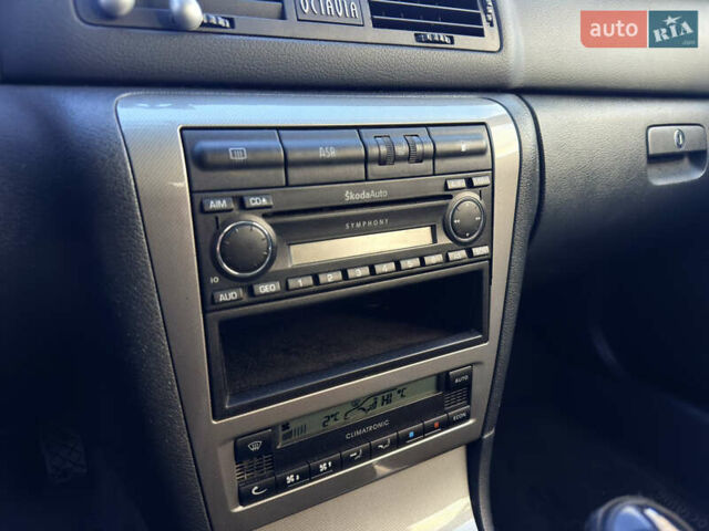 Синий Шкода Октавия, объемом двигателя 1.8 л и пробегом 265 тыс. км за 5600 $, фото 14 на Automoto.ua