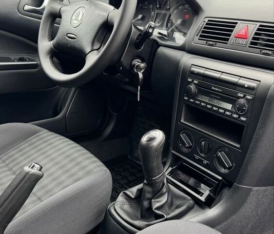 Синий Шкода Октавия, объемом двигателя 1.6 л и пробегом 151 тыс. км за 6900 $, фото 16 на Automoto.ua