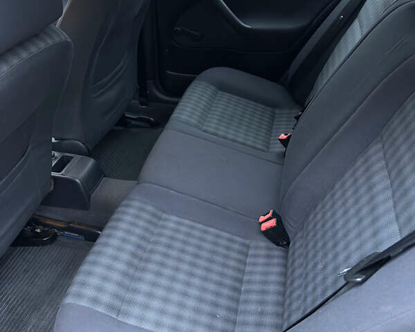 Синий Шкода Октавия, объемом двигателя 1.6 л и пробегом 141 тыс. км за 5000 $, фото 19 на Automoto.ua