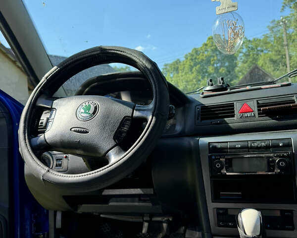 Шкода Октавія 2004 у Львові на Automoto.ua Синій Шкода Октавія, об'ємом двигуна 1.9 л та пробігом 306 тис. км за 3900 $, фото 13 на Automoto.ua