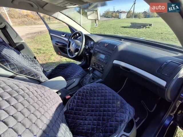 Синій Шкода Октавія, об'ємом двигуна 1.6 л та пробігом 350 тис. км за 5800 $, фото 5 на Automoto.ua