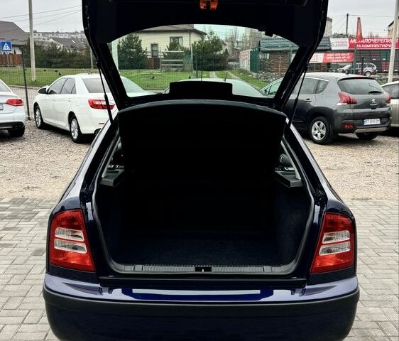 Синий Шкода Октавия, объемом двигателя 1.6 л и пробегом 151 тыс. км за 6900 $, фото 5 на Automoto.ua