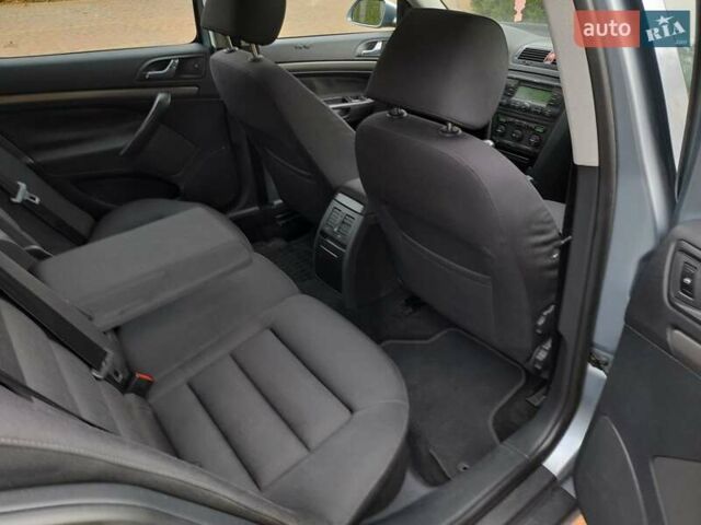 Синий Шкода Октавия, объемом двигателя 1.6 л и пробегом 211 тыс. км за 5400 $, фото 34 на Automoto.ua