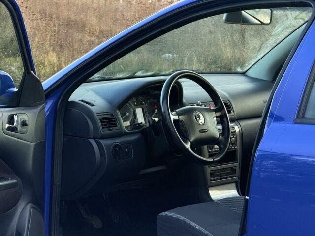 Синий Шкода Октавия, объемом двигателя 1.8 л и пробегом 265 тыс. км за 5600 $, фото 11 на Automoto.ua