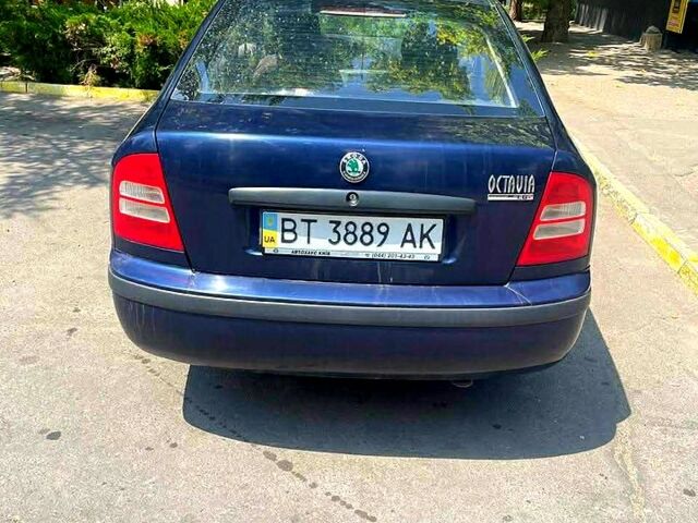 Синий Шкода Октавия, объемом двигателя 1.6 л и пробегом 200 тыс. км за 2800 $, фото 4 на Automoto.ua