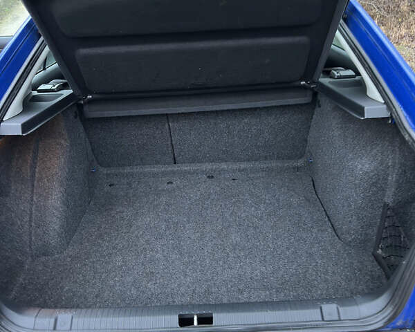 Синий Шкода Октавия, объемом двигателя 1.6 л и пробегом 141 тыс. км за 5000 $, фото 26 на Automoto.ua