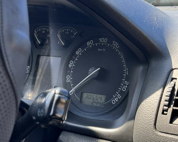 Шкода Октавія 2004 у Львові на Automoto.ua Синій Шкода Октавія, об'ємом двигуна 1.9 л та пробігом 306 тис. км за 3900 $, фото 12 на Automoto.ua
