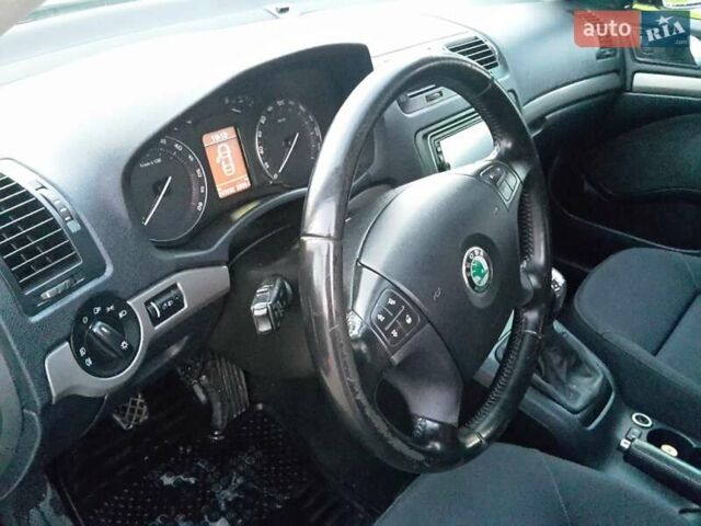 Шкода Октавия 2005 в Тячеве на Automoto.ua Синий Шкода Октавия, объемом двигателя 1.97 л и пробегом 247 тыс. км за 6800 $, фото 4 на Automoto.ua