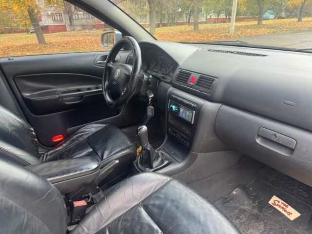 Синій Шкода Октавія, об'ємом двигуна 2 л та пробігом 342 тис. км за 3700 $, фото 2 на Automoto.ua