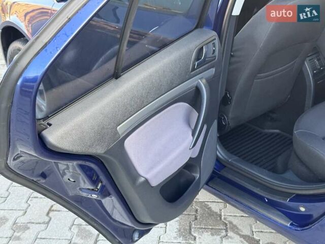 Синий Шкода Октавия, объемом двигателя 2 л и пробегом 300 тыс. км за 5700 $, фото 37 на Automoto.ua