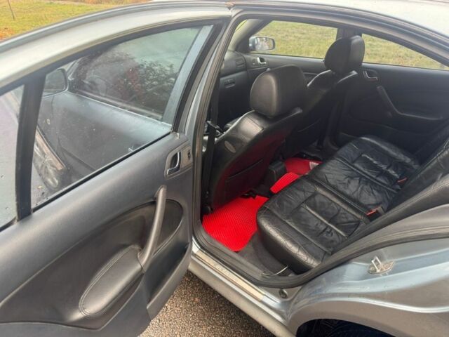 Синій Шкода Октавія, об'ємом двигуна 2 л та пробігом 342 тис. км за 3700 $, фото 3 на Automoto.ua