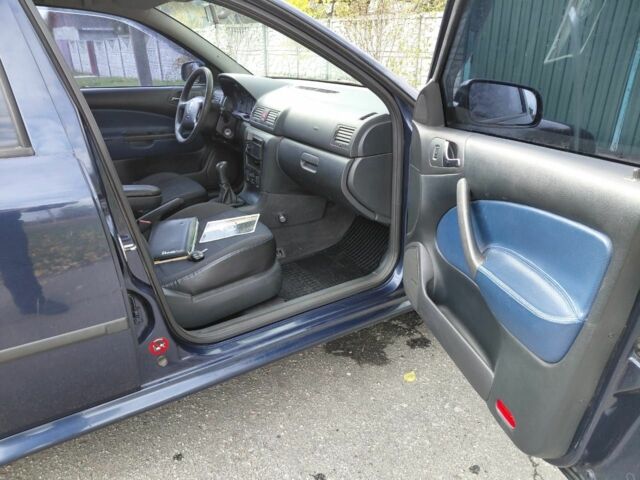 Шкода Октавия 2005 в Киеве на Automoto.ua Синий Шкода Октавия, объемом двигателя 1.6 л и пробегом 224 тыс. км за 4600 $, фото 6 на Automoto.ua