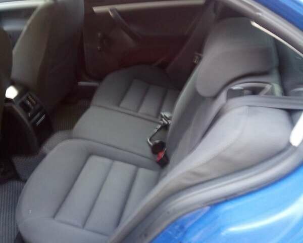 Синій Шкода Октавія, об'ємом двигуна 1.6 л та пробігом 247 тис. км за 5500 $, фото 2 на Automoto.ua