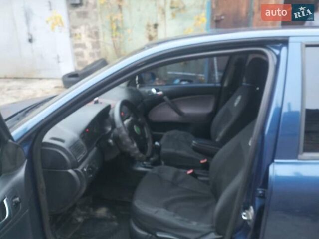 Синій Шкода Октавія, об'ємом двигуна 1.78 л та пробігом 311 тис. км за 4800 $, фото 1 на Automoto.ua