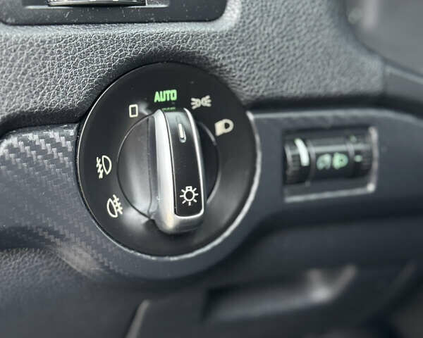 Синій Шкода Октавія, об'ємом двигуна 1.97 л та пробігом 306 тис. км за 6700 $, фото 31 на Automoto.ua