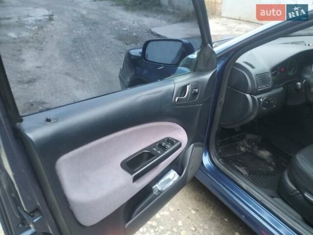 Синій Шкода Октавія, об'ємом двигуна 1.78 л та пробігом 311 тис. км за 4800 $, фото 2 на Automoto.ua