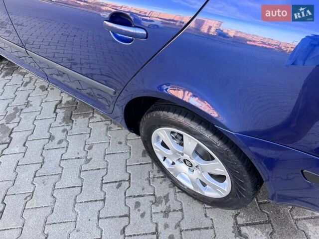 Синий Шкода Октавия, объемом двигателя 2 л и пробегом 300 тыс. км за 5700 $, фото 62 на Automoto.ua