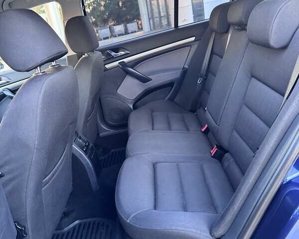 Синий Шкода Октавия, объемом двигателя 2 л и пробегом 300 тыс. км за 5700 $, фото 9 на Automoto.ua