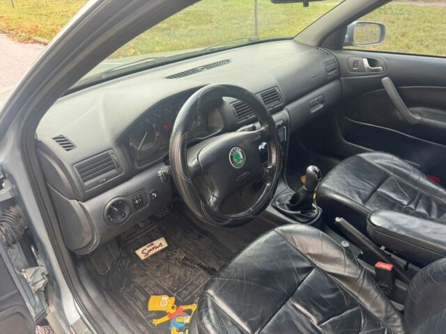 Синій Шкода Октавія, об'ємом двигуна 2 л та пробігом 342 тис. км за 3700 $, фото 5 на Automoto.ua