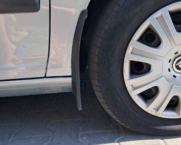 Синий Шкода Октавия, объемом двигателя 1.6 л и пробегом 240 тыс. км за 5200 $, фото 18 на Automoto.ua