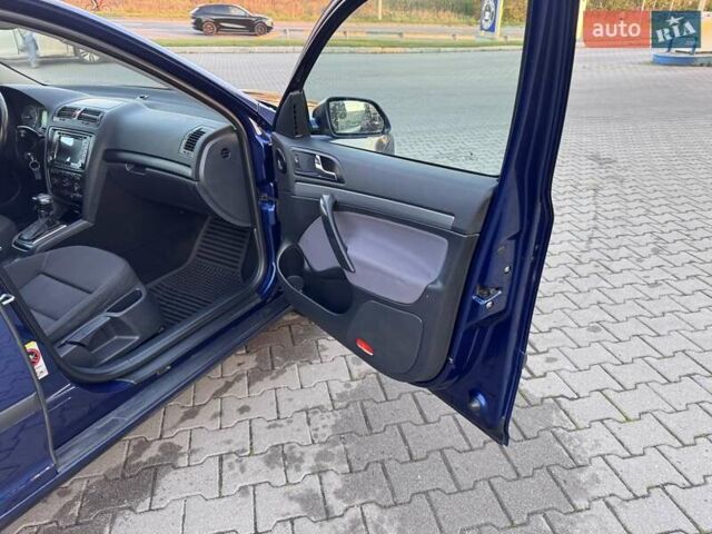 Синий Шкода Октавия, объемом двигателя 2 л и пробегом 300 тыс. км за 5700 $, фото 68 на Automoto.ua