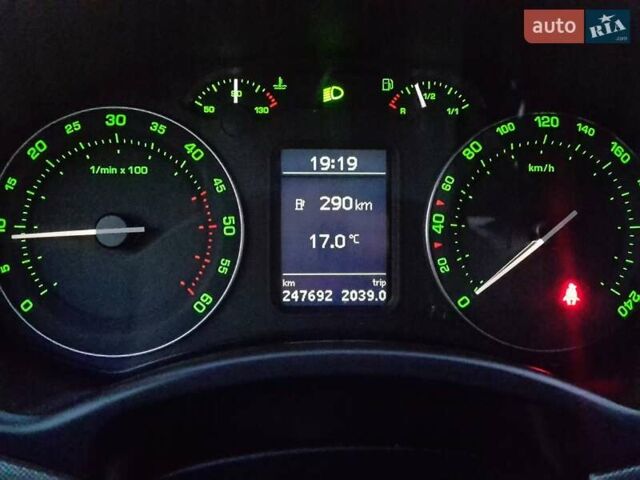 Шкода Октавия 2005 в Тячеве на Automoto.ua Синий Шкода Октавия, объемом двигателя 1.97 л и пробегом 247 тыс. км за 6800 $, фото 3 на Automoto.ua