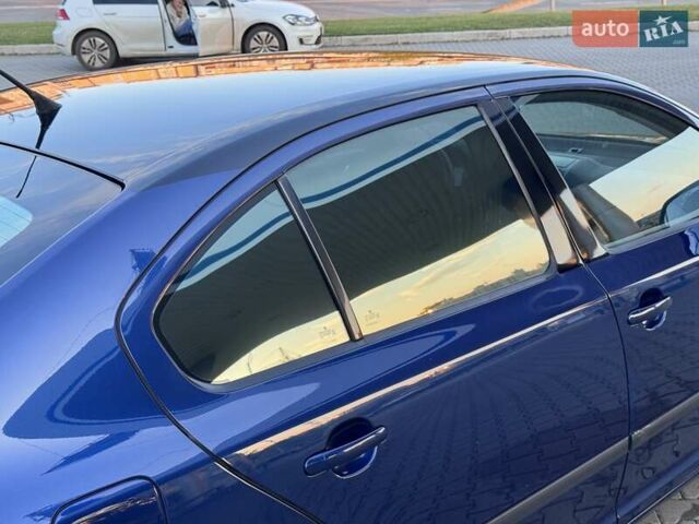 Синий Шкода Октавия, объемом двигателя 2 л и пробегом 300 тыс. км за 5700 $, фото 70 на Automoto.ua