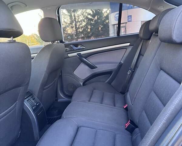 Синий Шкода Октавия, объемом двигателя 2 л и пробегом 300 тыс. км за 5700 $, фото 40 на Automoto.ua