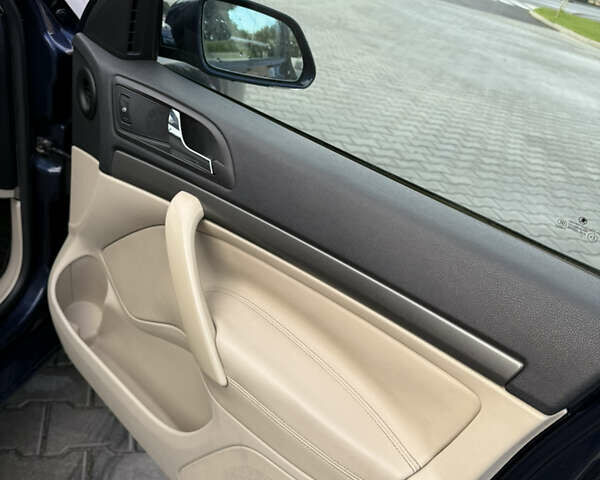 Синій Шкода Октавія, об'ємом двигуна 1.6 л та пробігом 243 тис. км за 6400 $, фото 10 на Automoto.ua