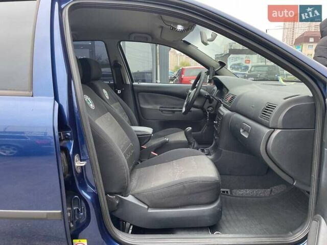 Синий Шкода Октавия, объемом двигателя 1.6 л и пробегом 289 тыс. км за 4990 $, фото 10 на Automoto.ua