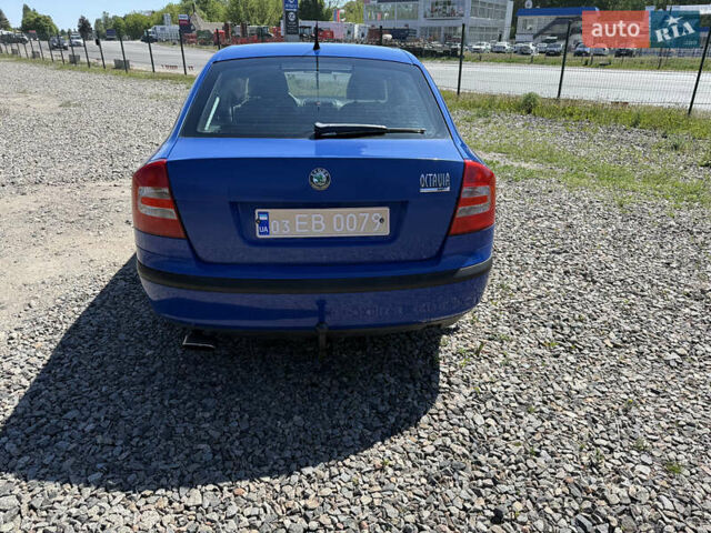 Синий Шкода Октавия, объемом двигателя 1.6 л и пробегом 243 тыс. км за 5800 $, фото 3 на Automoto.ua