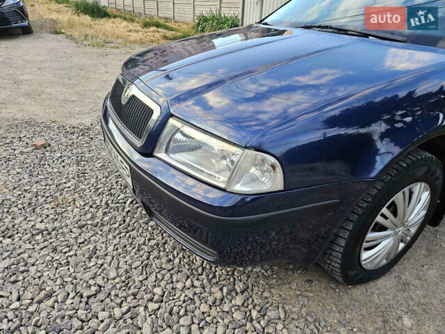 Синий Шкода Октавия, объемом двигателя 1.6 л и пробегом 324 тыс. км за 4350 $, фото 18 на Automoto.ua