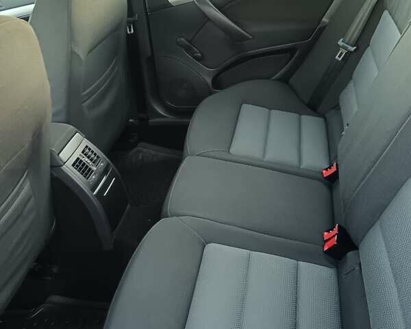 Шкода Октавия 2006 в Белой Церкве на Automoto.ua Синий Шкода Октавия, объемом двигателя 1.6 л и пробегом 202 тыс. км за 6800 $, фото 5 на Automoto.ua