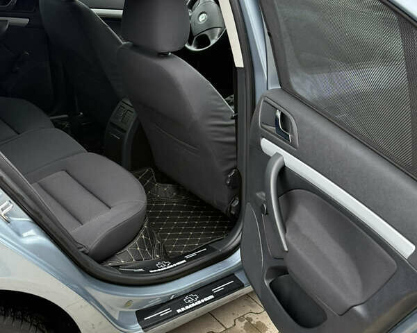 Синій Шкода Октавія, об'ємом двигуна 1.6 л та пробігом 180 тис. км за 6800 $, фото 36 на Automoto.ua