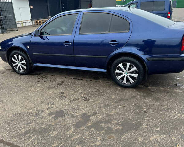 Синій Шкода Октавія, об'ємом двигуна 1.6 л та пробігом 276 тис. км за 5200 $, фото 4 на Automoto.ua