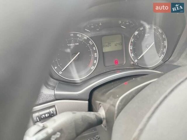 Шкода Октавия 2006 в Запорожье на Automoto.ua Синий Шкода Октавия, объемом двигателя 1.98 л и пробегом 250 тыс. км за 5500 $, фото 10 на Automoto.ua