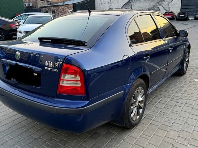 Синій Шкода Октавія, об'ємом двигуна 16 л та пробігом 274 тис. км за 5700 $, фото 4 на Automoto.ua