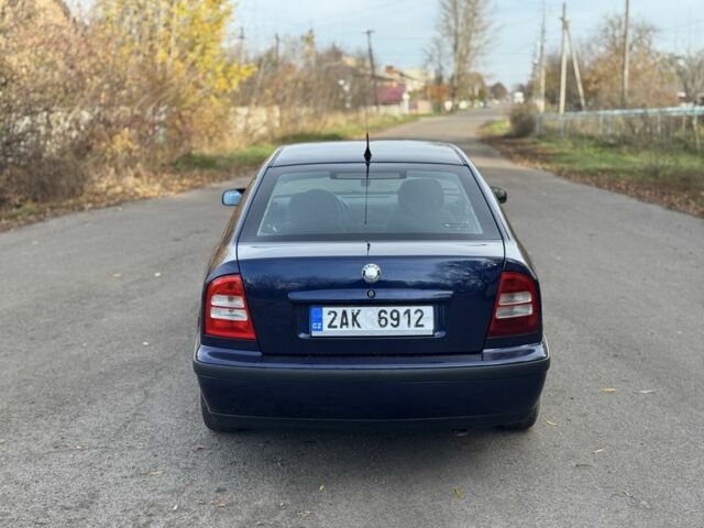 Синій Шкода Октавія, об'ємом двигуна 1.6 л та пробігом 260 тис. км за 1550 $, фото 4 на Automoto.ua