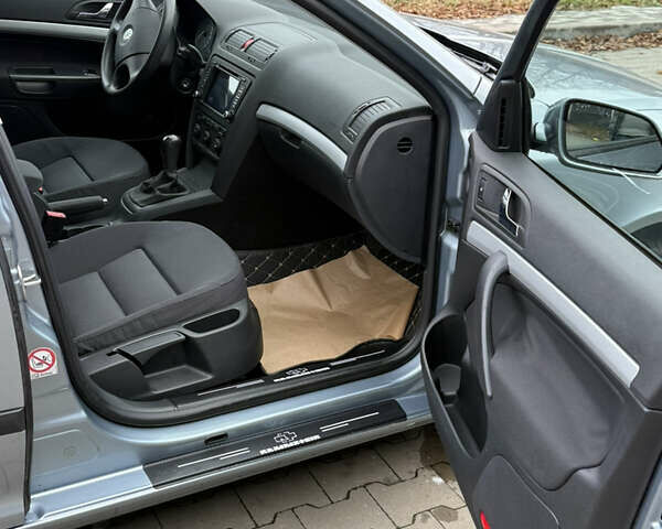 Синій Шкода Октавія, об'ємом двигуна 1.6 л та пробігом 180 тис. км за 6800 $, фото 34 на Automoto.ua