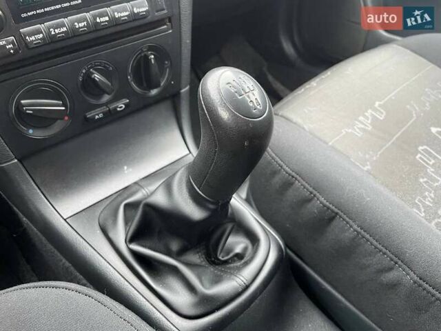 Синий Шкода Октавия, объемом двигателя 1.6 л и пробегом 289 тыс. км за 4990 $, фото 22 на Automoto.ua